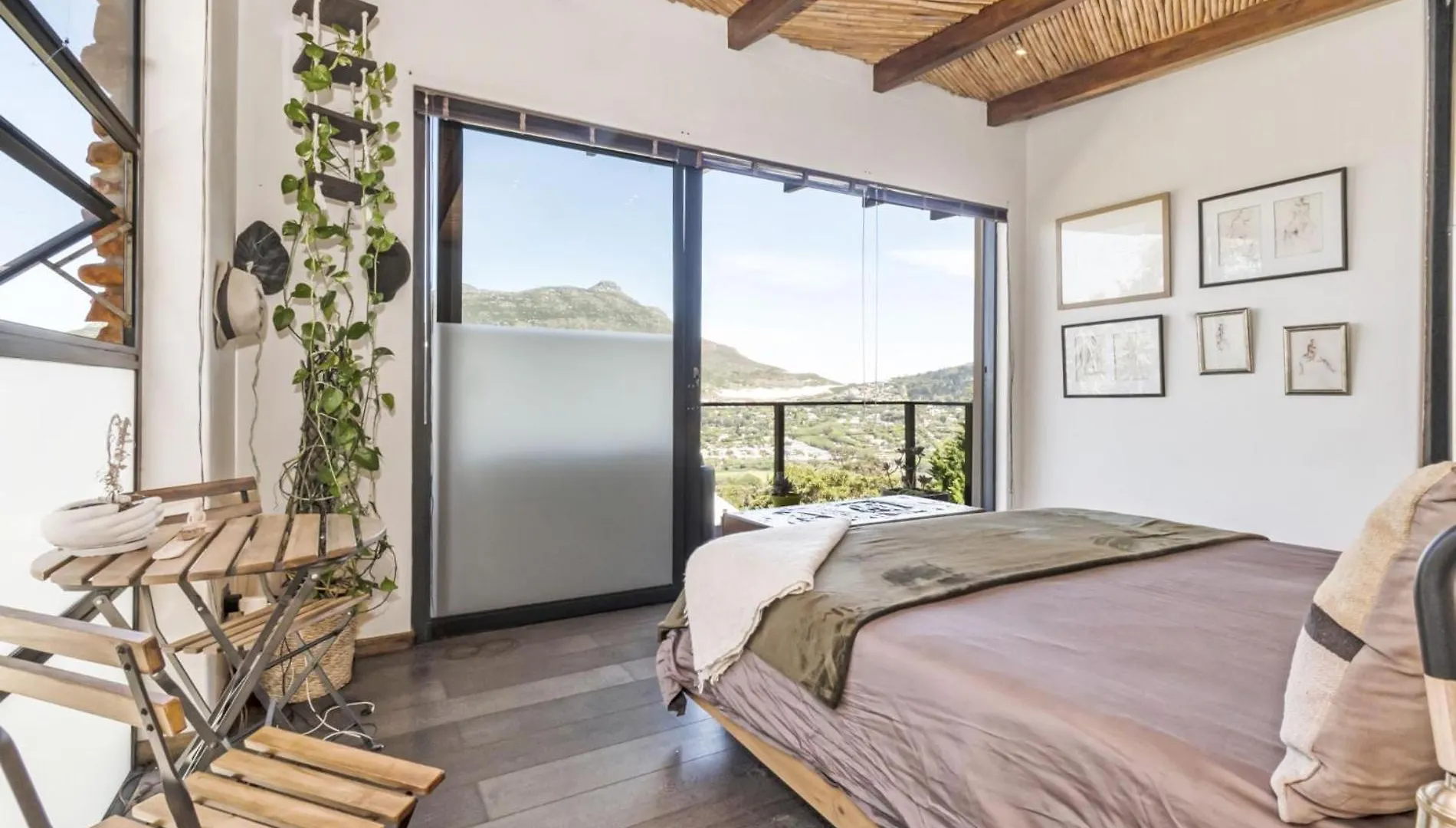 Hout Bay Coastal Villa With Mountain Views Cape Town